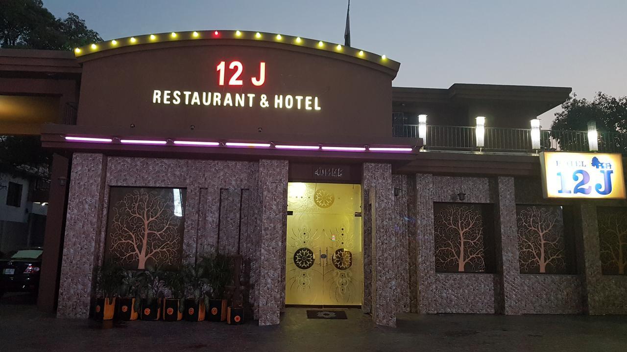 Hotel 12J Lahore Eksteriør billede