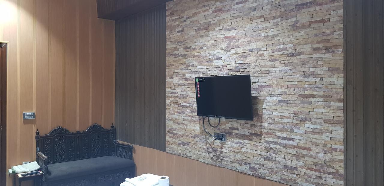 Hotel 12J Lahore Eksteriør billede