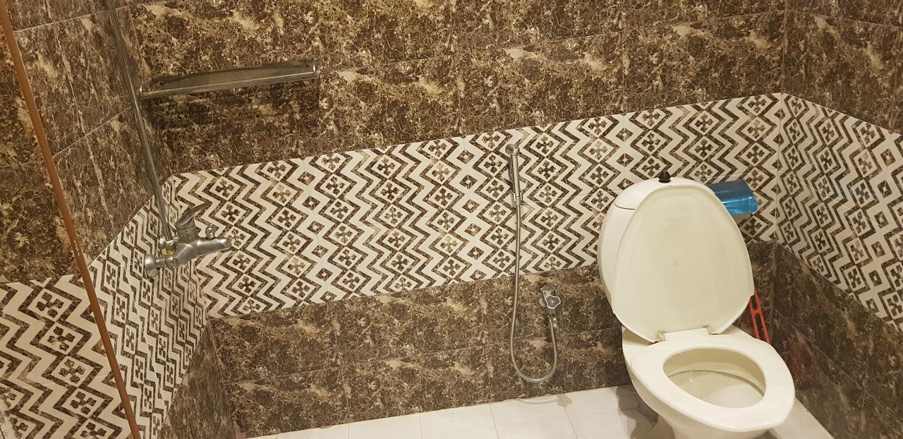 Hotel 12J Lahore Eksteriør billede
